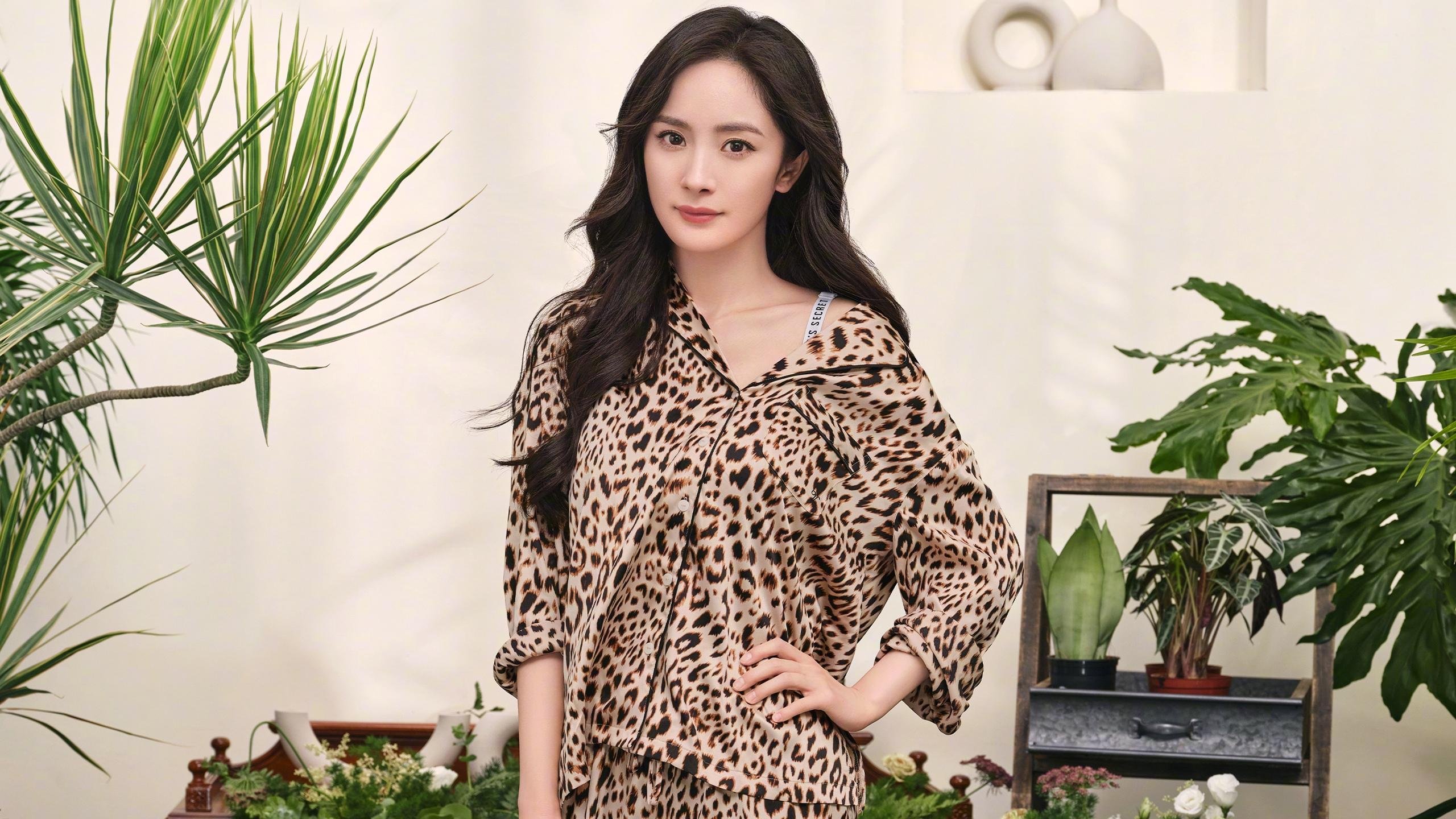 最近5场比赛中，哪支球队表现最抢眼？，最近5场比赛中,哪支球队表现最抢眼呢