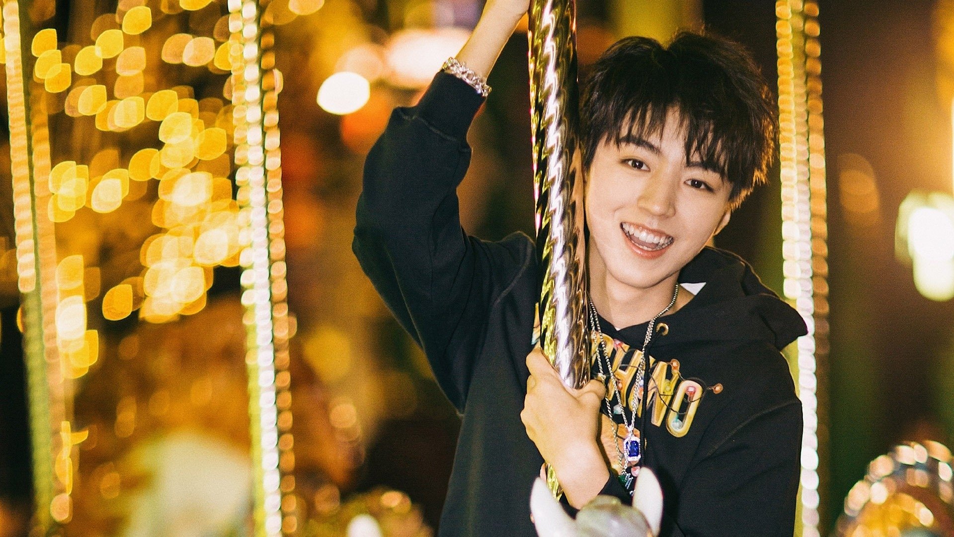 开云网站-南非羚羊队的团队协作：进攻与防守配合默契，为胜利奠定基础，南非羚羊皮皮衣特点