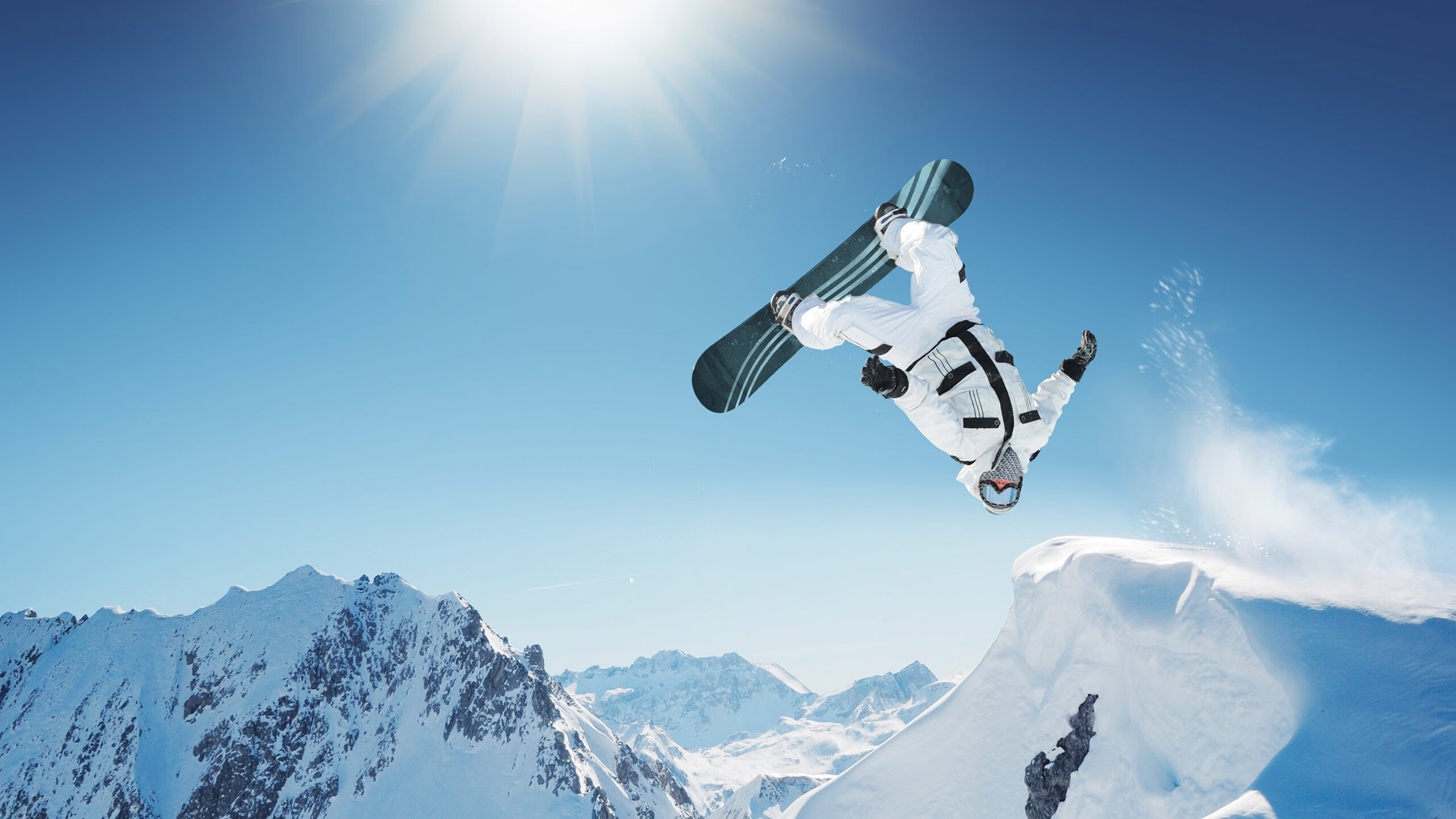 开云入口-“高原冲刺：雪山顶上的极峰行动”，雪山顶端